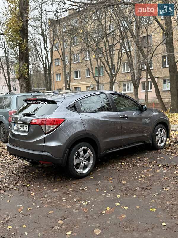 Внедорожник / Кроссовер Honda HR-V 2019 в Киеве