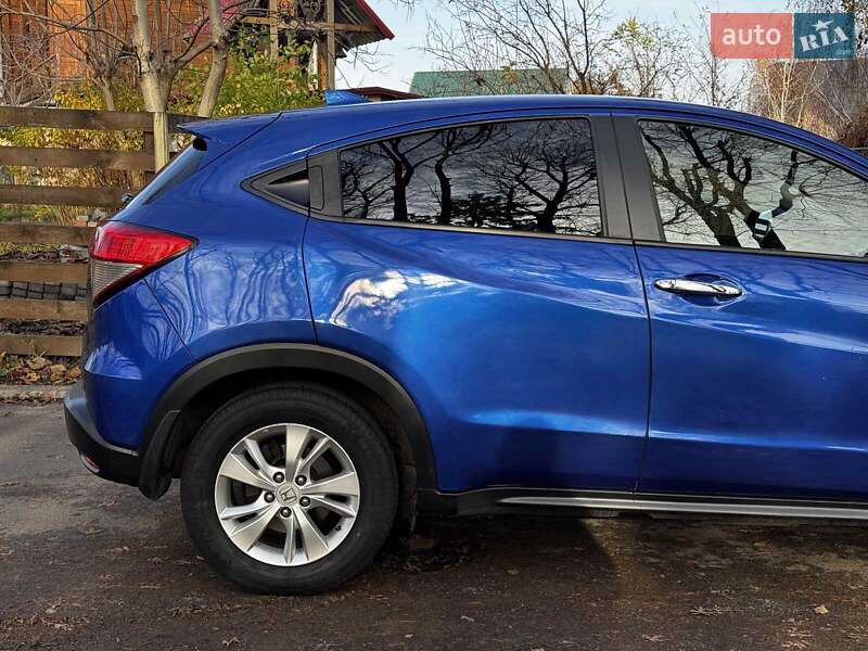 Внедорожник / Кроссовер Honda HR-V 2018 в Киеве