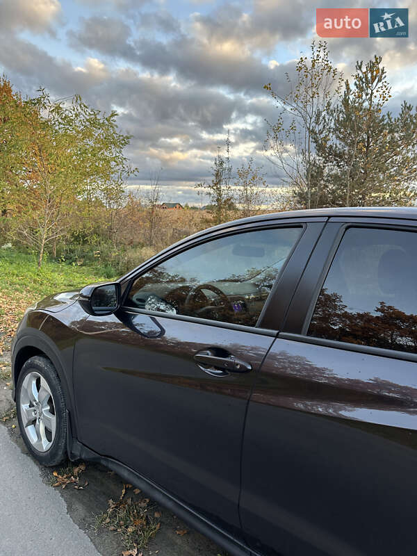 Позашляховик / Кросовер Honda HR-V 2016 в Миколаєві фото 11 Позашляховик / Кросовер Honda HR-V 2016 в Миколаєві