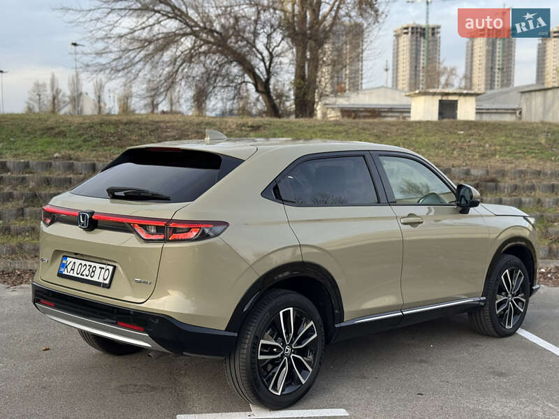 Внедорожник / Кроссовер Honda HR-V 2023 в Киеве