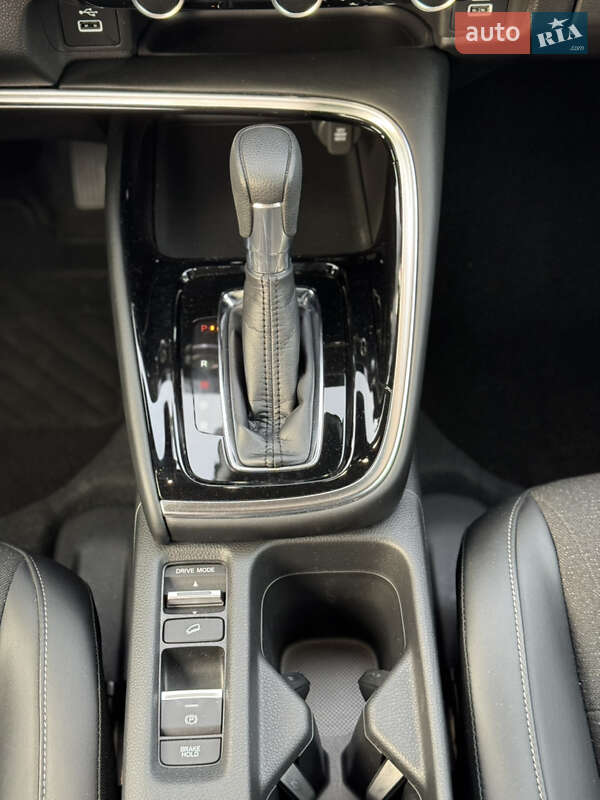 Внедорожник / Кроссовер Honda HR-V 2023 в Киеве