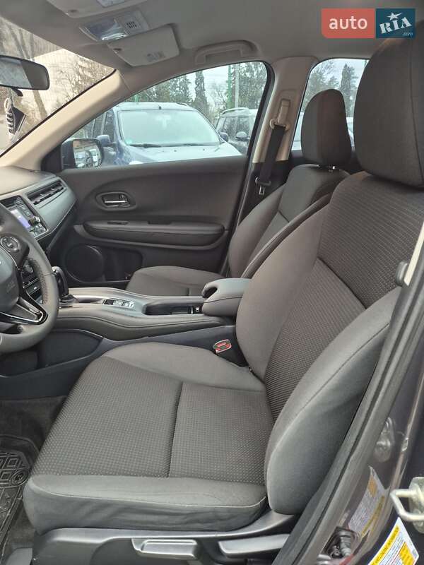 Внедорожник / Кроссовер Honda HR-V 2018 в Сумах