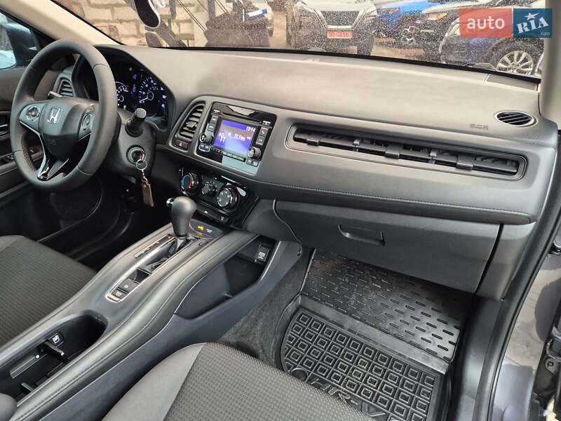 Внедорожник / Кроссовер Honda HR-V 2018 в Сумах