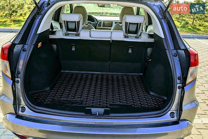 Внедорожник / Кроссовер Honda HR-V 2018 в Киеве