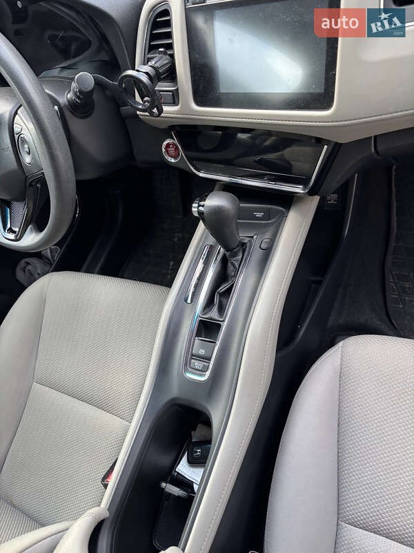 Внедорожник / Кроссовер Honda HR-V 2017 в Харькове