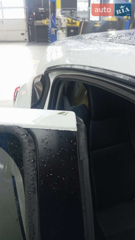 Внедорожник / Кроссовер Honda HR-V 2016 в Киеве