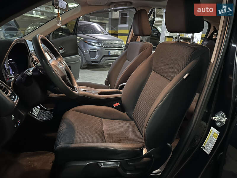 Внедорожник / Кроссовер Honda HR-V 2017 в Днепре