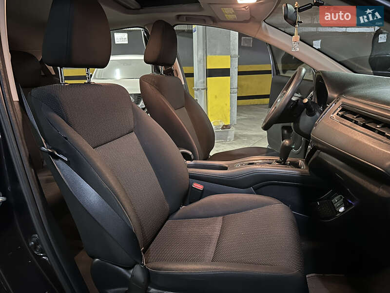 Внедорожник / Кроссовер Honda HR-V 2017 в Днепре