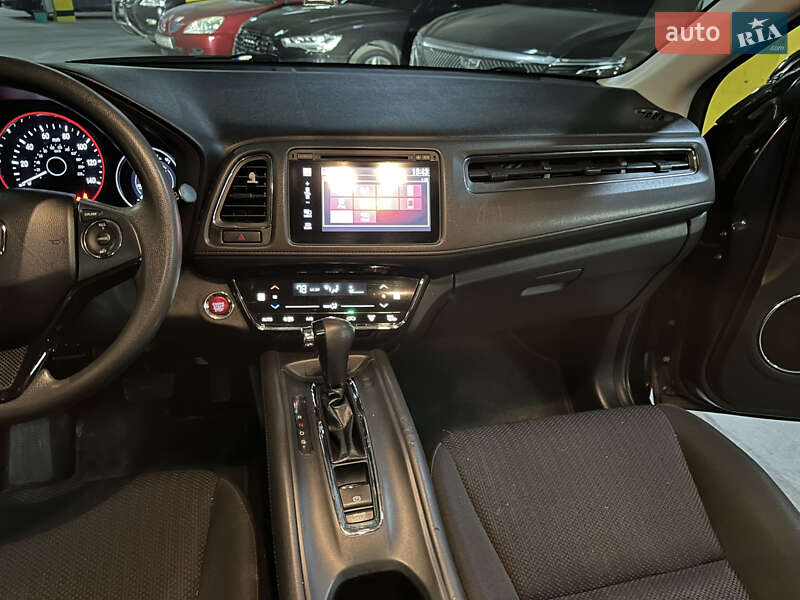 Внедорожник / Кроссовер Honda HR-V 2017 в Днепре