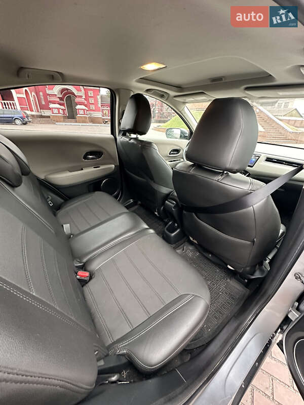 Внедорожник / Кроссовер Honda HR-V 2017 в Днепре фото 24 Внедорожник / Кроссовер Honda HR-V 2017 в Днепре