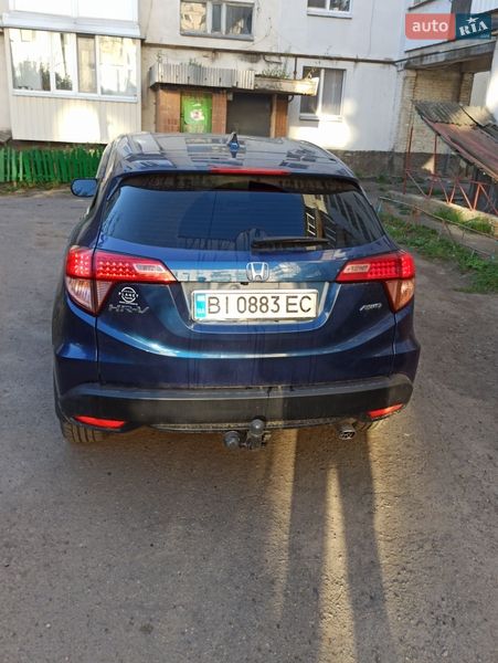 Внедорожник / Кроссовер Honda HR-V 2017 в Полтаве