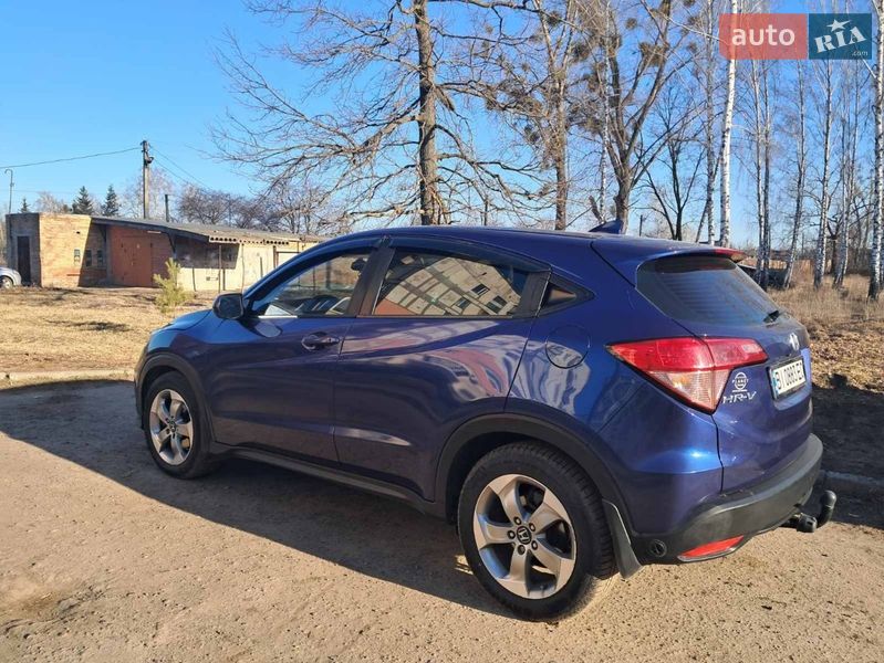 Внедорожник / Кроссовер Honda HR-V 2017 в Полтаве