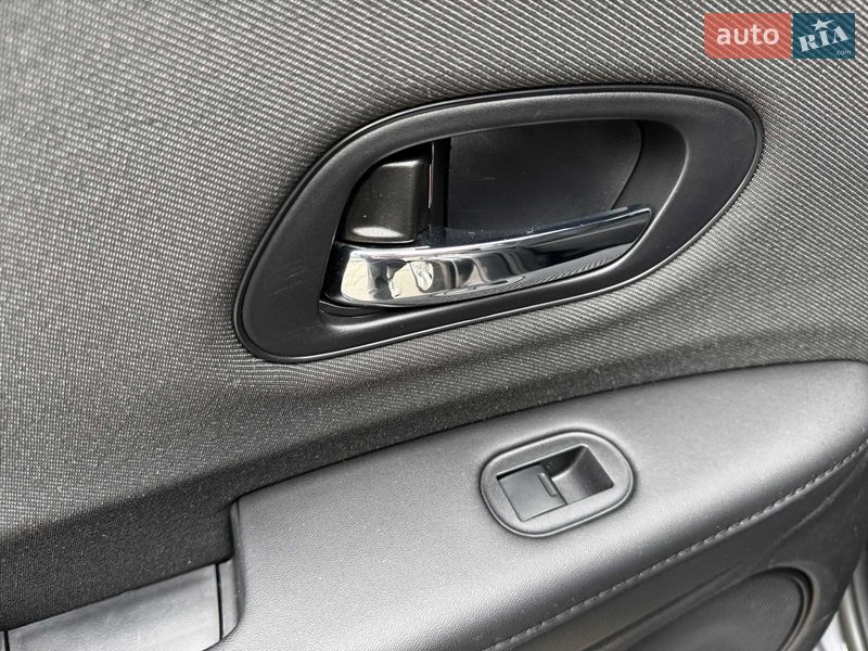 Позашляховик / Кросовер Honda HR-V 2018 в Києві