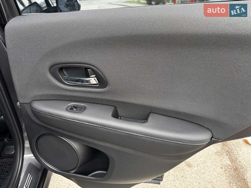 Позашляховик / Кросовер Honda HR-V 2018 в Києві