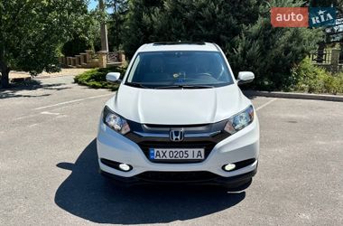 Внедорожник / Кроссовер Honda HR-V 2017 в Харькове