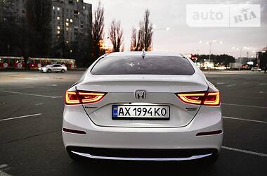 Седан Honda Insight 2018 в 