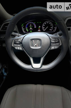 Седан Honda Insight 2018 в 