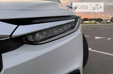 Седан Honda Insight 2018 в 