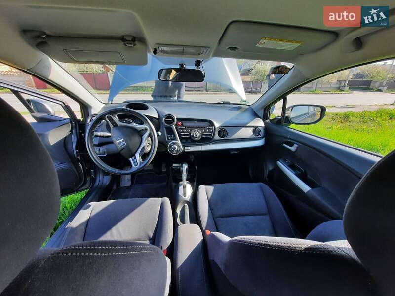 Хэтчбек Honda Insight 2012 в Могилев-Подольске