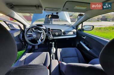 Хэтчбек Honda Insight 2012 в 