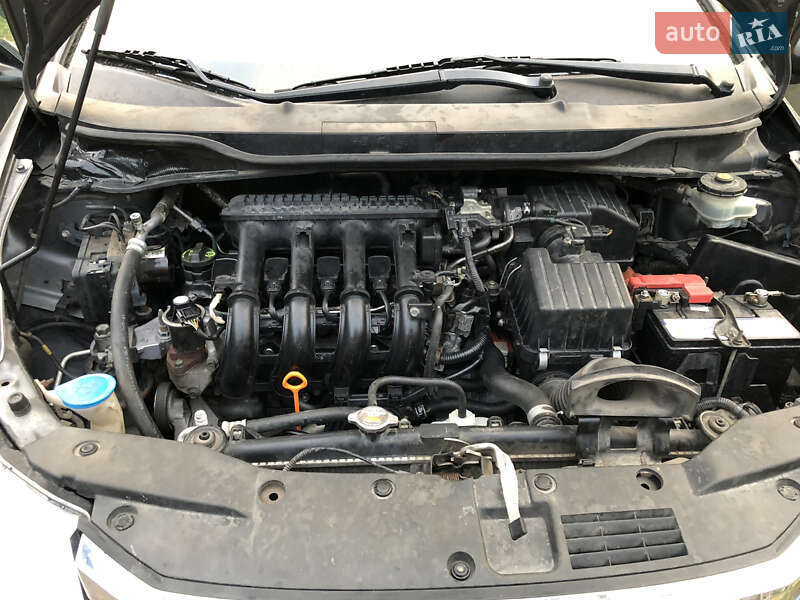 Хэтчбек Honda Insight 2012 в Полтаве
