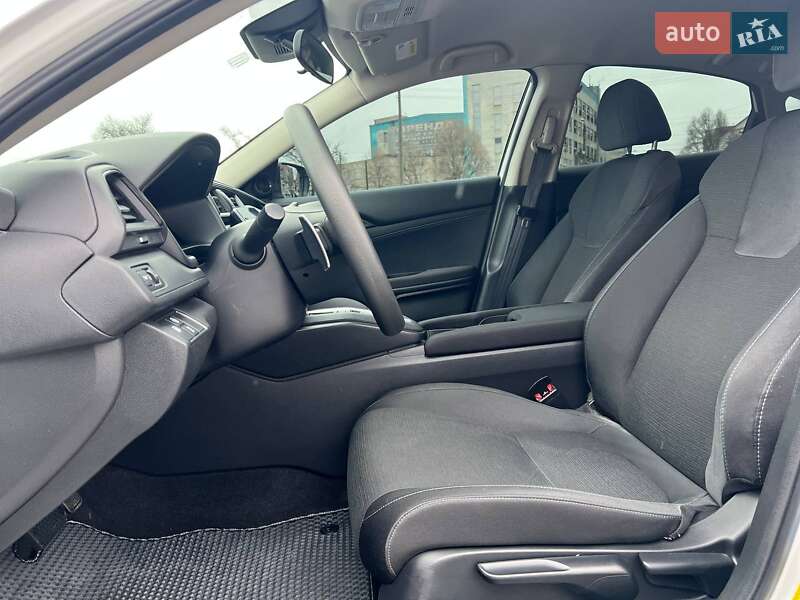 Седан Honda Insight 2020 в Киеве