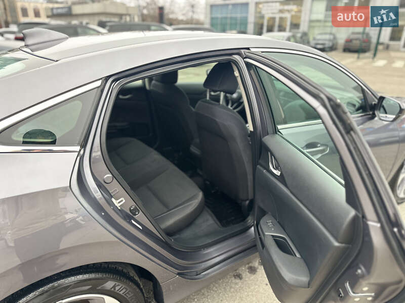 Седан Honda Insight 2018 в Киеве фото 13 Седан Honda Insight 2018 в Киеве
