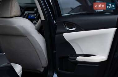 Седан Honda Insight 2018 в 