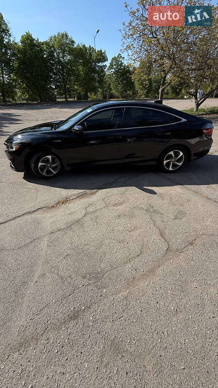 Седан Honda Insight 2018 в Днепре