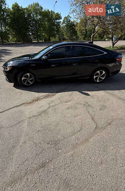 Седан Honda Insight 2018 в 