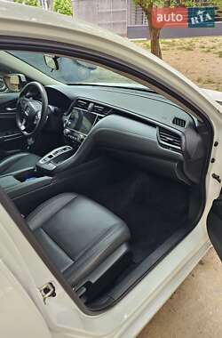 Седан Honda Insight 2018 в 