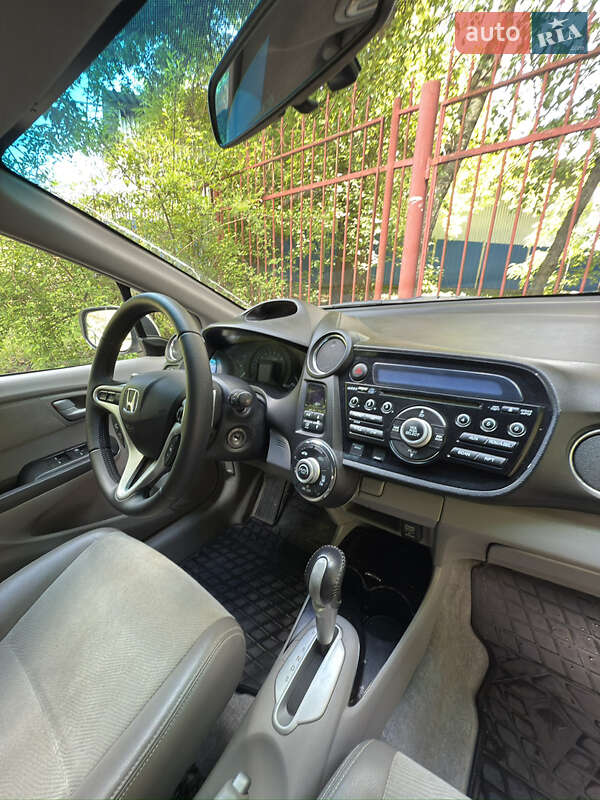 Хетчбек Honda Insight 2012 в Смілі
