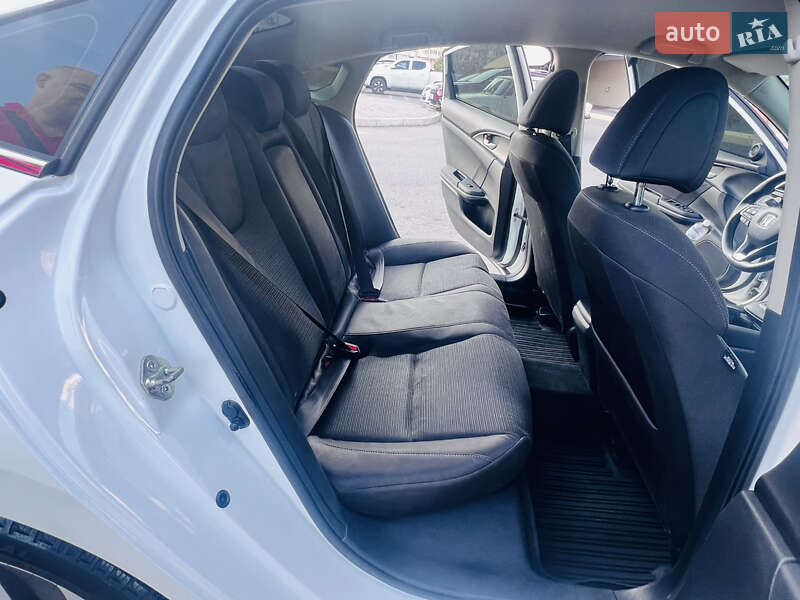 Седан Honda Insight 2020 в Николаеве