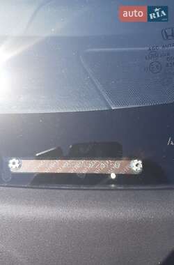 Хэтчбек Honda Insight 2010 в 