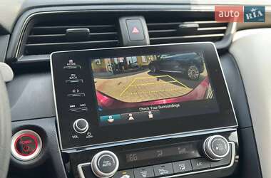 Седан Honda Insight 2018 в 