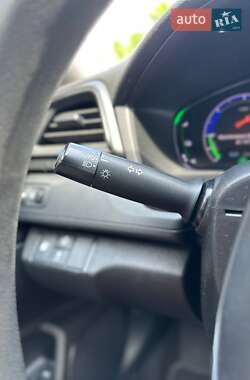 Седан Honda Insight 2018 в 