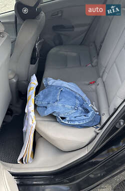 Хэтчбек Honda Insight 2010 в 