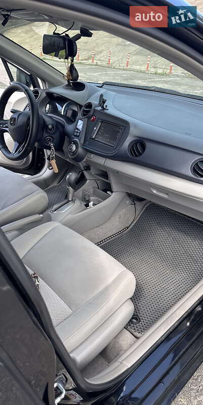 Хэтчбек Honda Insight 2010 в Киеве