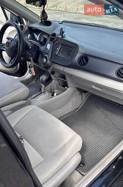 Хэтчбек Honda Insight 2010 в 