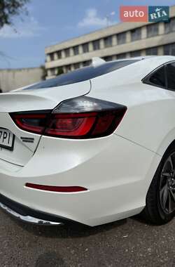 Седан Honda Insight 2020 в 