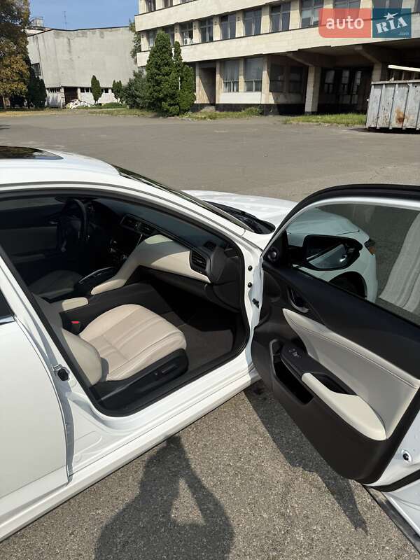 Седан Honda Insight 2020 в Киеве фото 12 Седан Honda Insight 2020 в Киеве