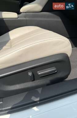 Седан Honda Insight 2020 в 