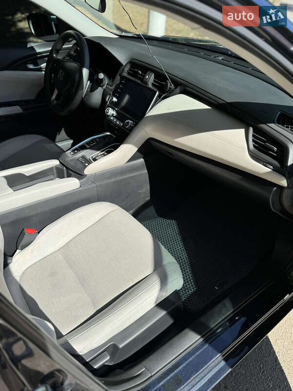 Седан Honda Insight 2021 в Кропивницком