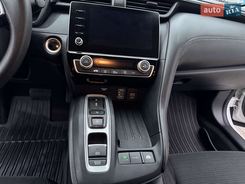Седан Honda Insight 2020 в Киеве