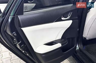 Седан Honda Insight 2019 в 