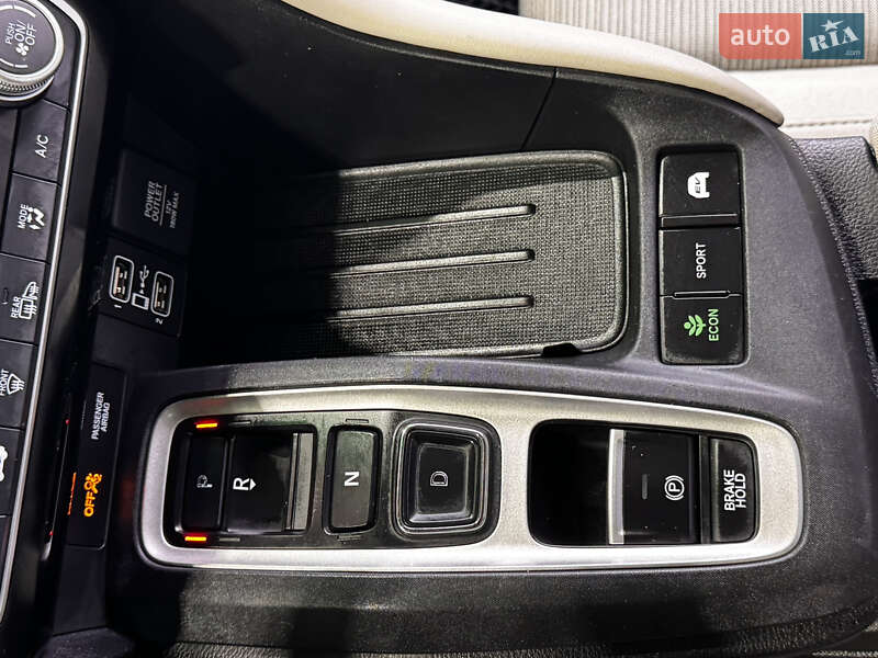 Седан Honda Insight 2019 в Одессе