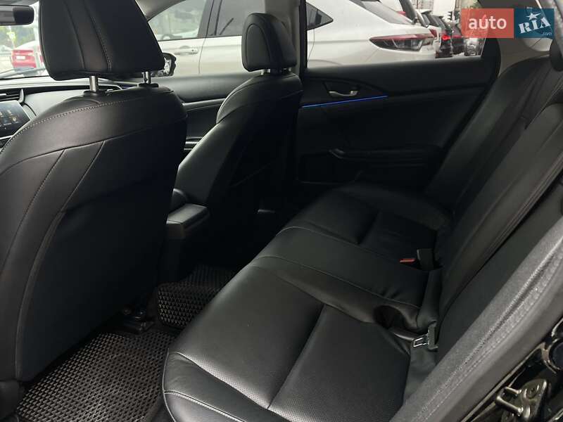 Седан Honda Insight 2019 в Днепре