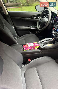 Седан Honda Insight 2021 в  фото 9 Седан Honda Insight 2021 в