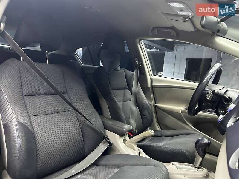 Хетчбек Honda Insight 2010 в Чернівцях фото 20 Хетчбек Honda Insight 2010 в Чернівцях