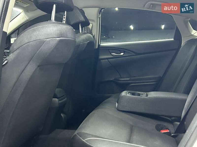 Седан Honda Insight 2020 в Чернівцях